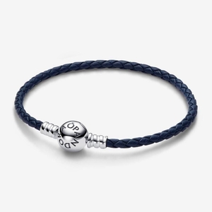 Bracelet avec Charms Pandora Moments Round Clasp Braided Cuir Bleu | YPT-31696781