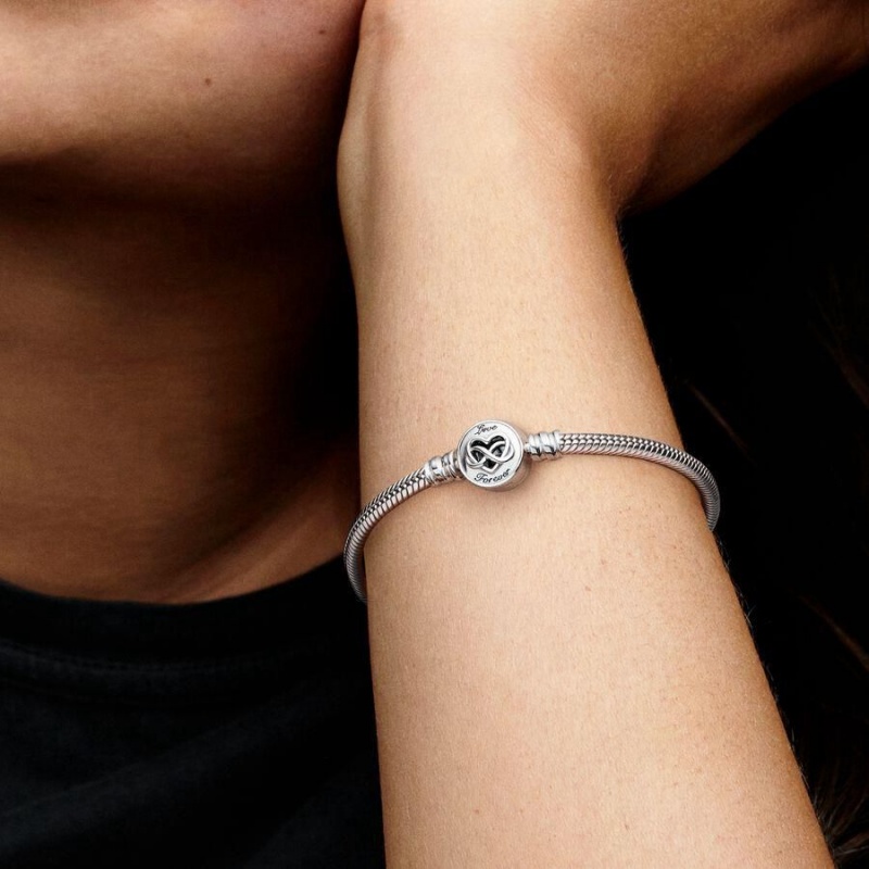 Bracelet Cha?ne Pandora Moments Heart Infinity Clasp Snake | YMK-56218210